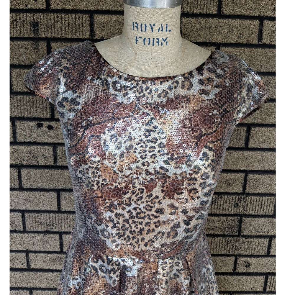 Betsey Johnson cheetah sequins party dress 6 - Picture 2 of 7